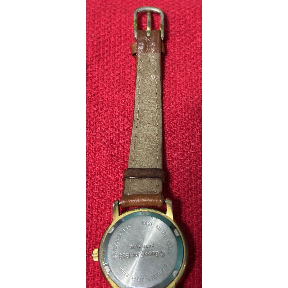 Guess Inc 1988 Womens Watch Gold Tone Hong Kong Made New Battery - Picture 11 of 16